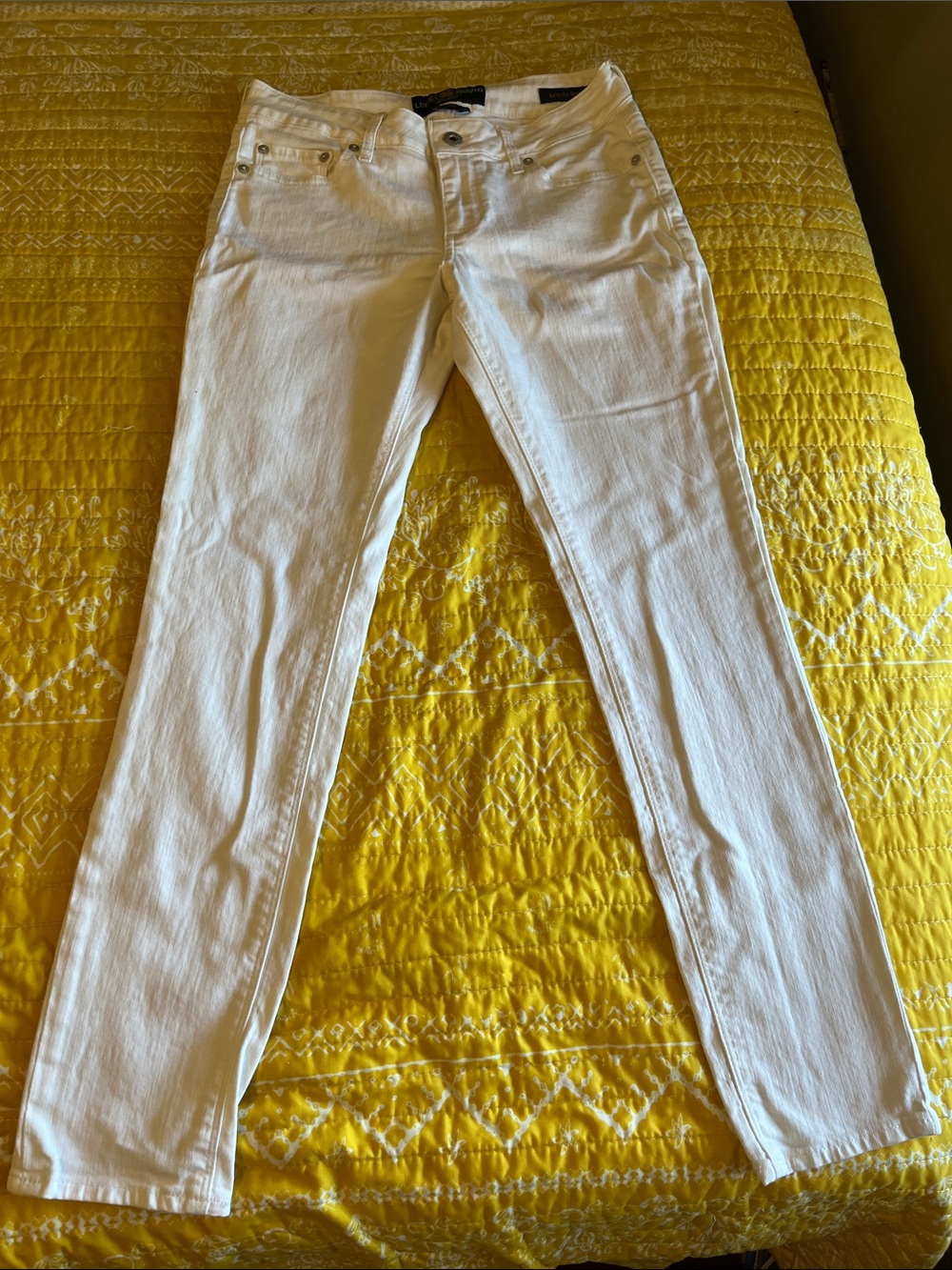 Lucky Brand White Denim Jeans with Signature Leather Patch